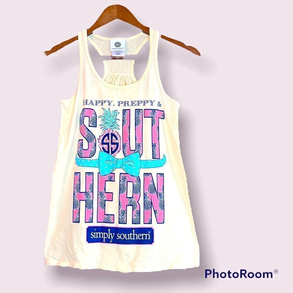 SIMPLY SOUTHERN Graphic Tank Top